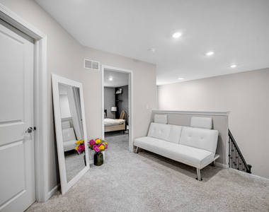 2022 Ingemunson Lane - Photo Thumbnail 17
