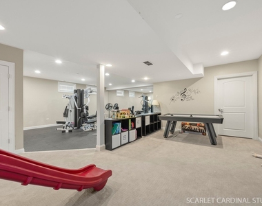 219 N Fremont Street - Photo Thumbnail 28