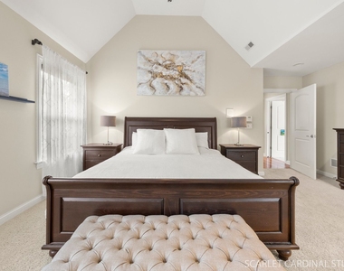 219 N Fremont Street - Photo Thumbnail 15