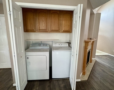 3054 Cherrywood Drive - Photo Thumbnail 4