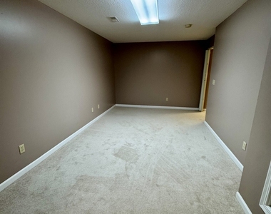 3054 Cherrywood Drive - Photo Thumbnail 23