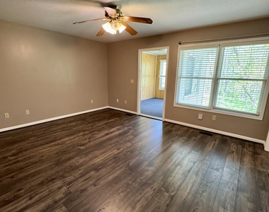 3054 Cherrywood Drive - Photo Thumbnail 7
