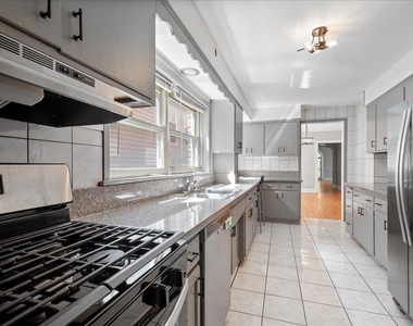 1414 Dobson Street - Photo Thumbnail 10