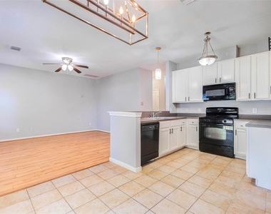 14522 Durham Chase Lane - Photo Thumbnail 10