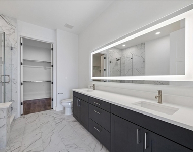 2727 Albany Street - Photo Thumbnail 11