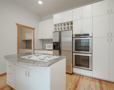 5425 Dickson Street - Photo Thumbnail 7