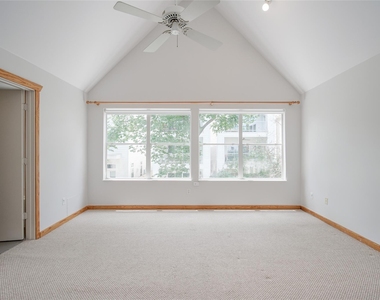 5425 Dickson Street - Photo Thumbnail 26