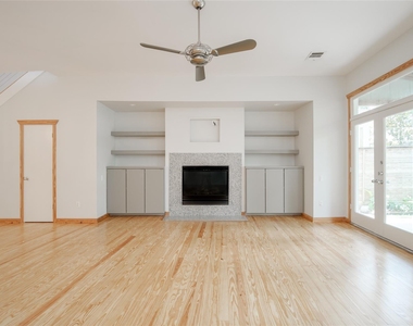 5425 Dickson Street - Photo Thumbnail 15