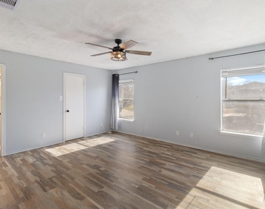 12158 Stoney Summit - Photo Thumbnail 11