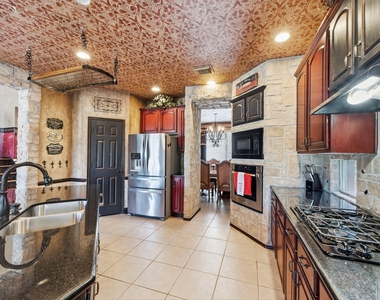 11823 Canyon Mills Drive - Photo Thumbnail 12