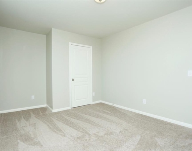 1123 Cloud Croft Lane - Photo Thumbnail 25