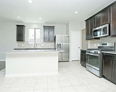 1123 Cloud Croft Lane - Photo Thumbnail 5