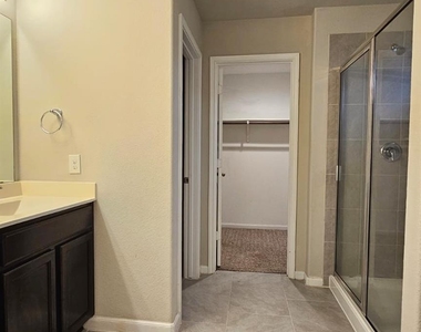 4339 Isaac Bay Drive - Photo Thumbnail 14