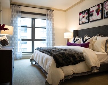 2929 Westheimer Road - Photo Thumbnail 2