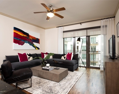 2929 Westheimer Road - Photo Thumbnail 6