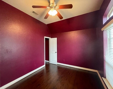 6706 Aqua Falls - Photo Thumbnail 13