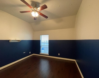 6706 Aqua Falls - Photo Thumbnail 12