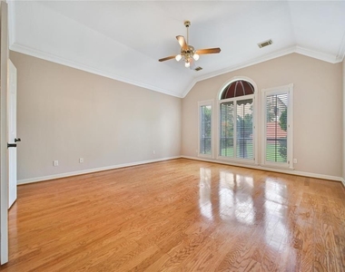 4226 Merriweather Street - Photo Thumbnail 16