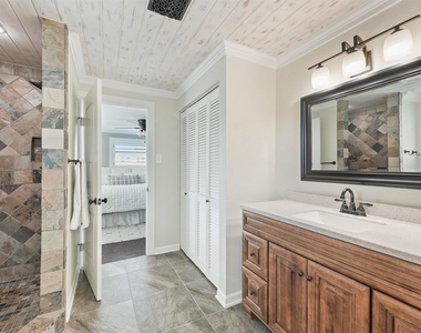 16634 Jamaica Beach Road - Photo Thumbnail 18