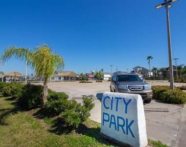 16634 Jamaica Beach Road - Photo Thumbnail 42