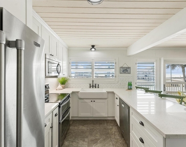 16634 Jamaica Beach Road - Photo Thumbnail 8