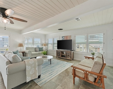 16634 Jamaica Beach Road - Photo Thumbnail 6