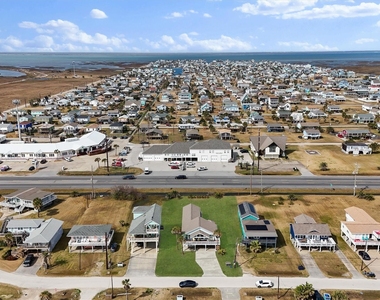 16634 Jamaica Beach Road - Photo Thumbnail 35