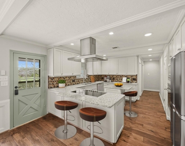 13835 Jarvis Road - Photo Thumbnail 14