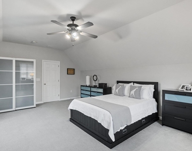 131 Forest Hill - Photo Thumbnail 38