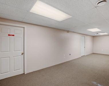 131 Forest Hill - Photo Thumbnail 42