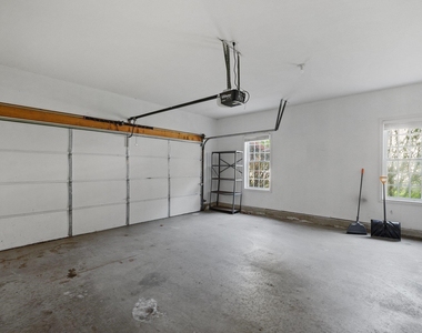 131 Forest Hill - Photo Thumbnail 49