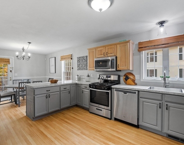 131 Forest Hill - Photo Thumbnail 2