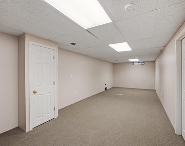 131 Forest Hill - Photo Thumbnail 41