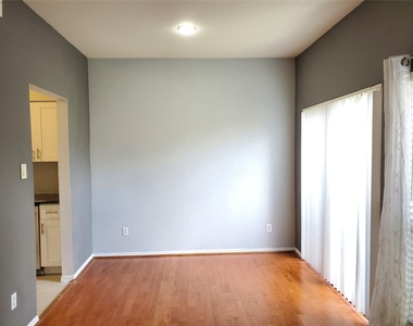 1818 Augusta Drive - Photo Thumbnail 18