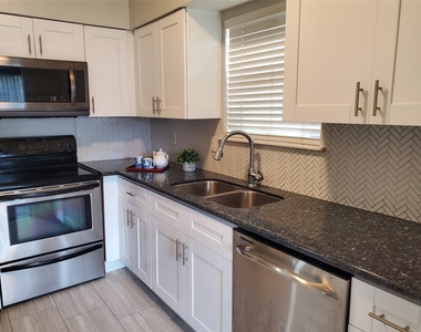 1818 Augusta Drive - Photo Thumbnail 19