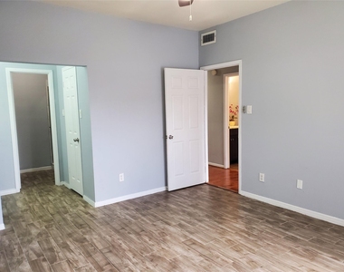 1818 Augusta Drive - Photo Thumbnail 17