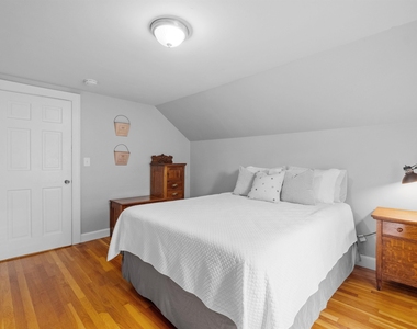 989 Union - Photo Thumbnail 34
