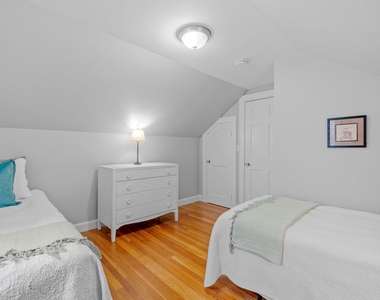 989 Union - Photo Thumbnail 43