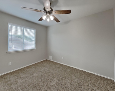 1806 Usher Court - Photo Thumbnail 11