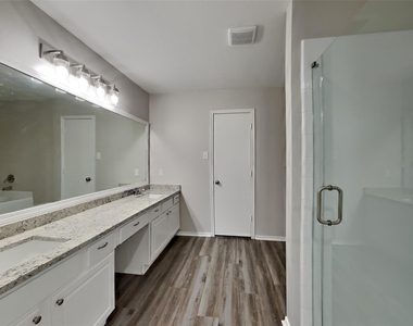 1806 Usher Court - Photo Thumbnail 9