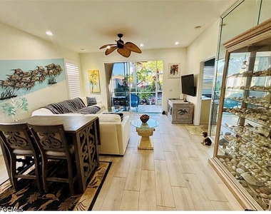 14971 Rivers Edge Court - Photo Thumbnail 10
