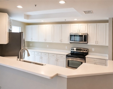 2743 1st Street - Photo Thumbnail 8