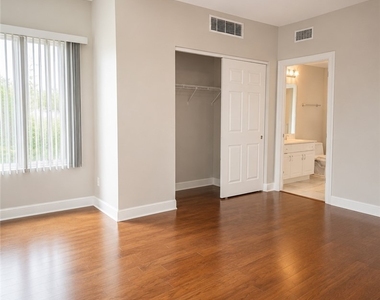 2743 1st Street - Photo Thumbnail 11