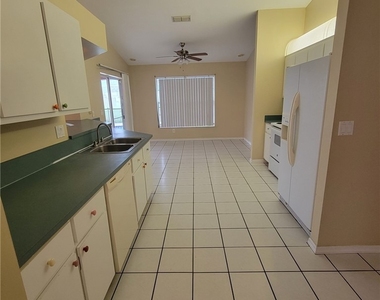 311 Inman Street - Photo Thumbnail 3