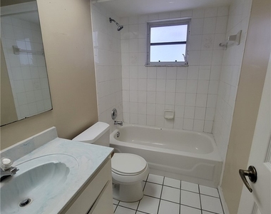 311 Inman Street - Photo Thumbnail 7