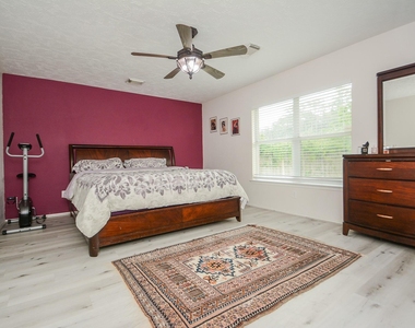 1907 Coverlea Court - Photo Thumbnail 18