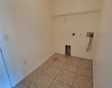 8071 Liriope Loop - Photo Thumbnail 4