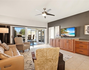 728 Victoria Drive - Photo Thumbnail 5