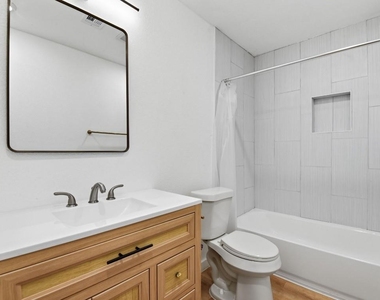 6718 Deer Ridge Lane - Photo Thumbnail 17