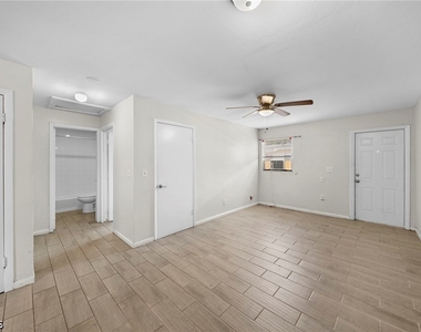 322 Louise Avenue - Photo Thumbnail 3